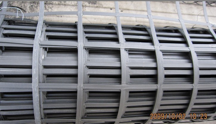 凸結點鋼塑土工格柵保護措施